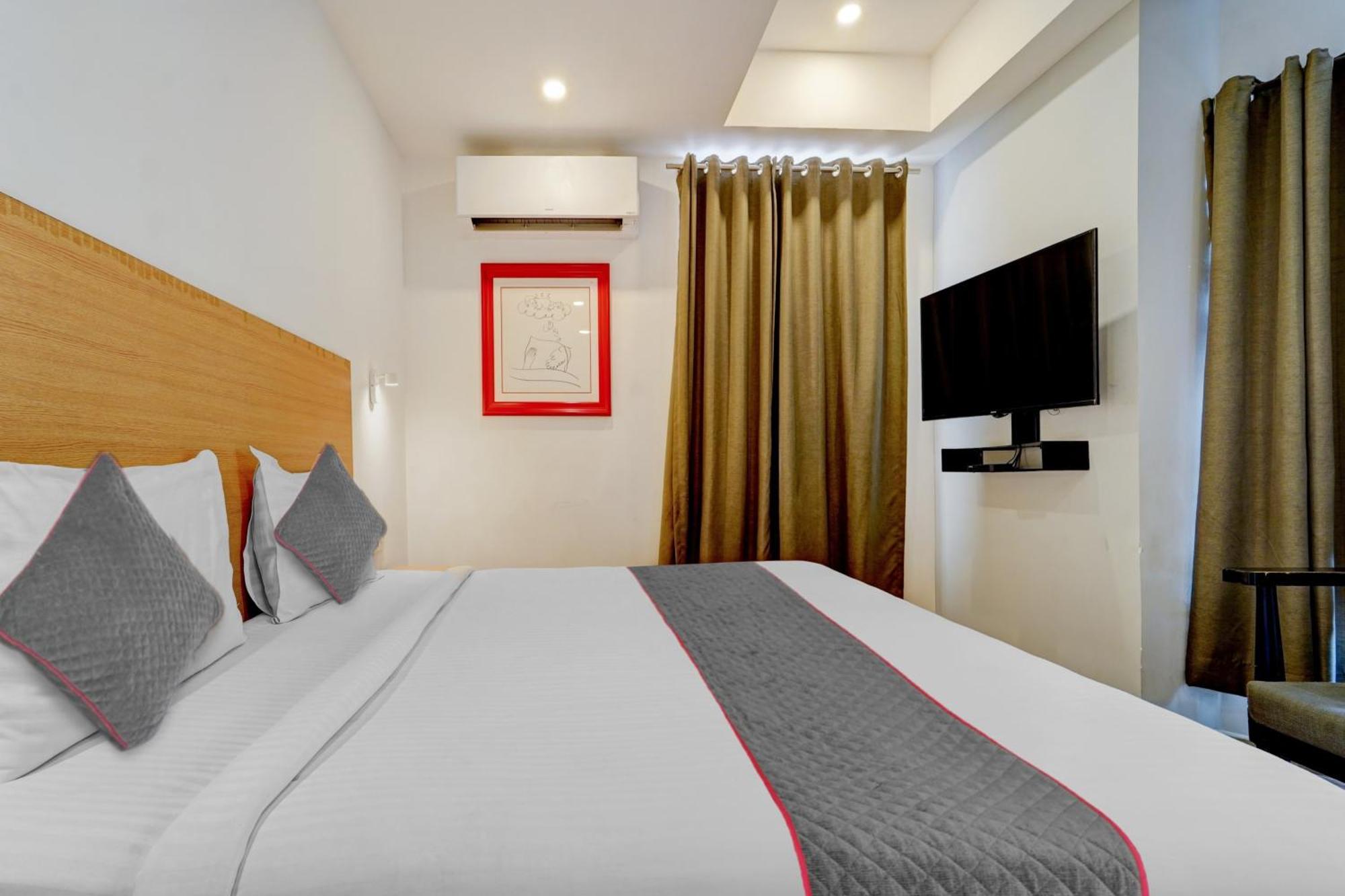 Super Townhouse Four Season Hotel Coimbatore Exterior photo