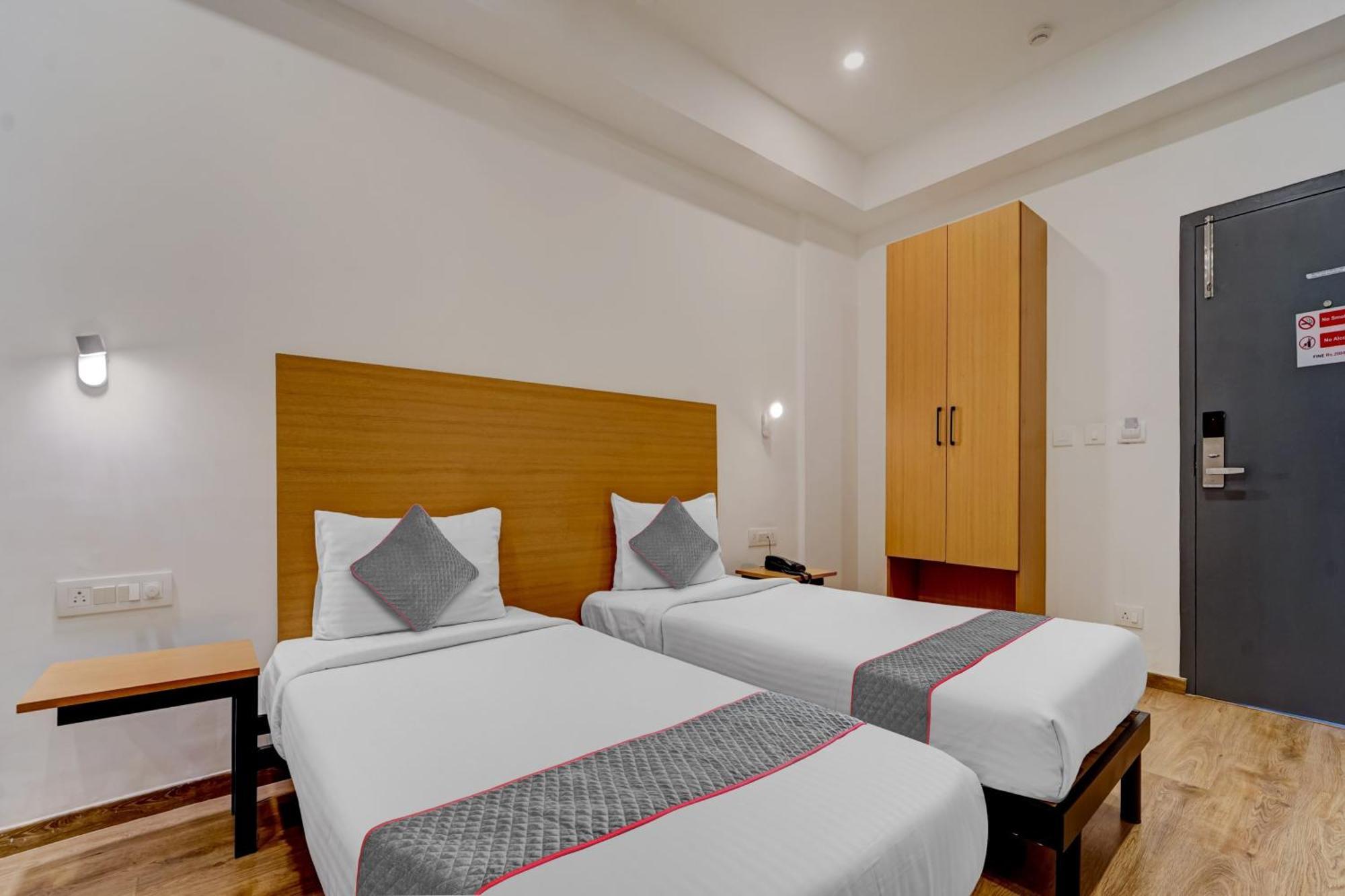 Super Townhouse Four Season Hotel Coimbatore Exterior photo
