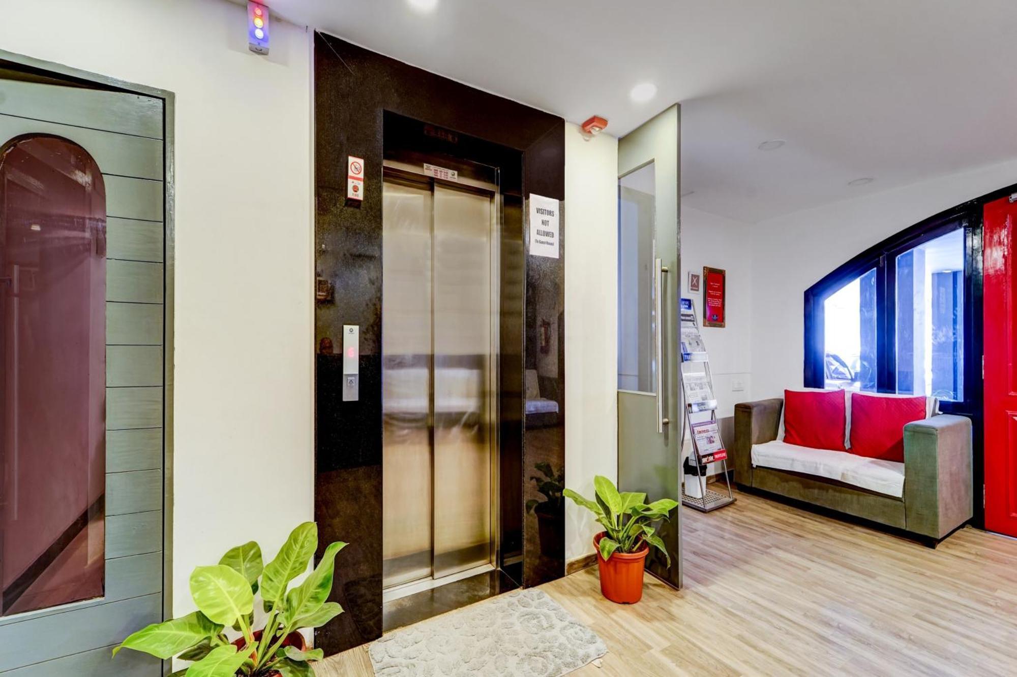 Super Townhouse Four Season Hotel Coimbatore Exterior photo